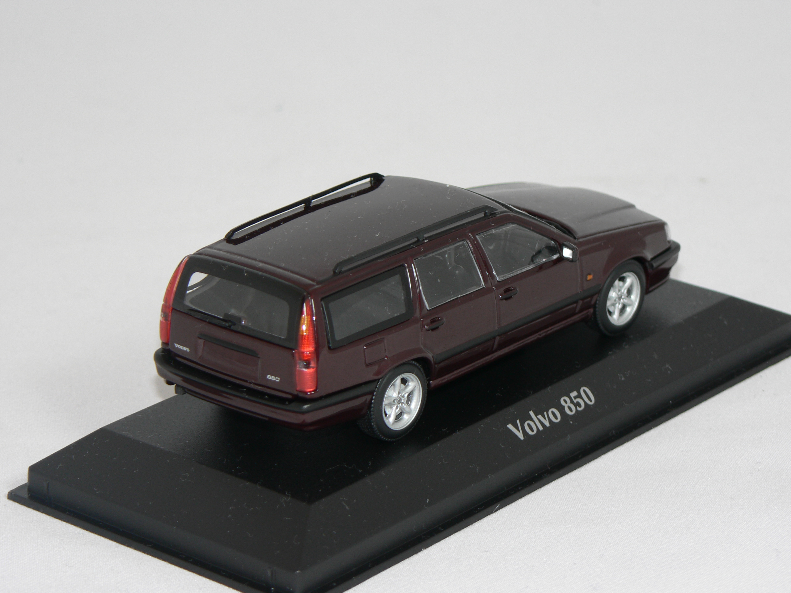 Volvo 850 Brake  1994  1:43  Maxichamps - 2