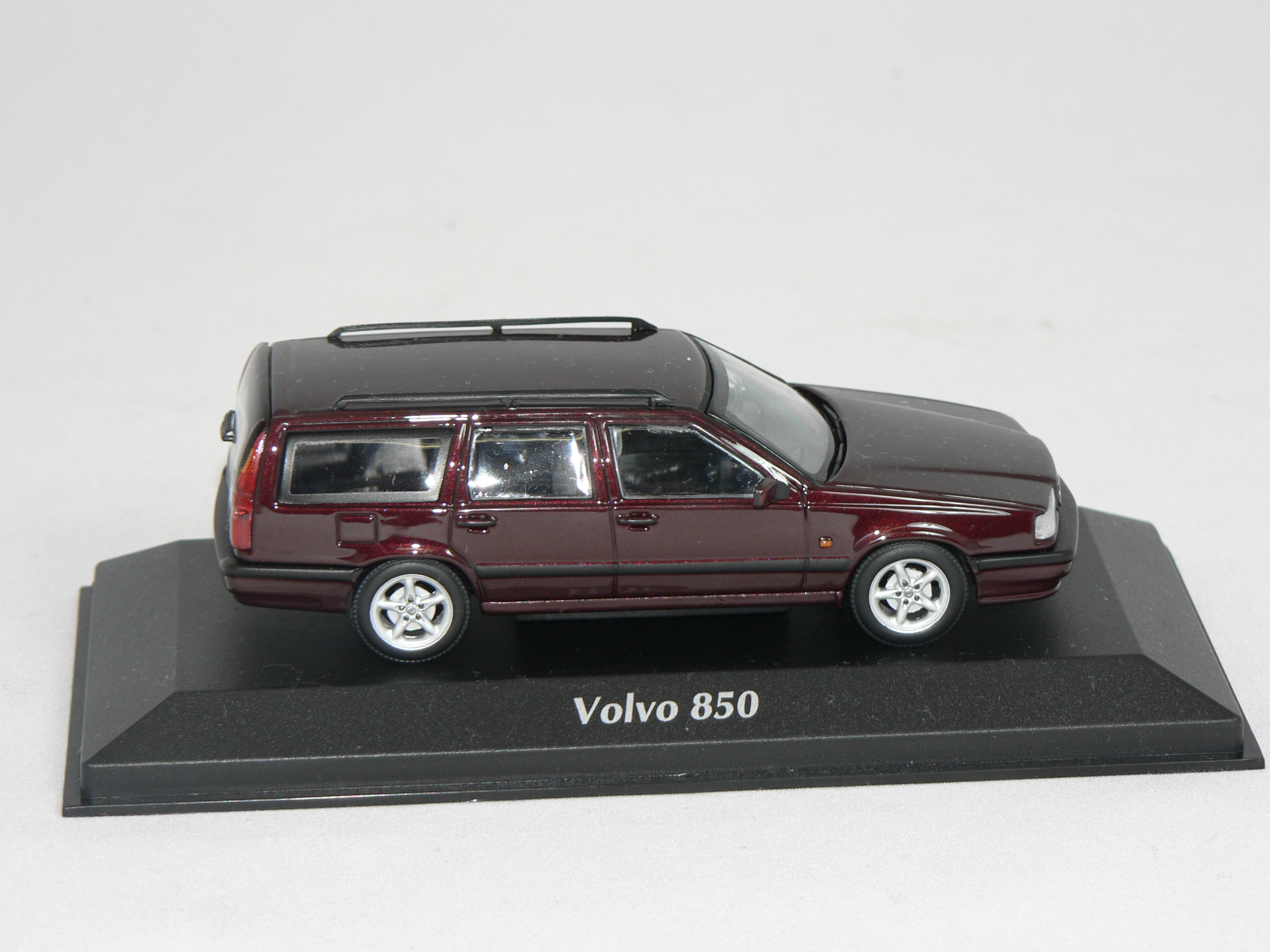 Volvo 850 Brake  1994  1:43  Maxichamps - 3
