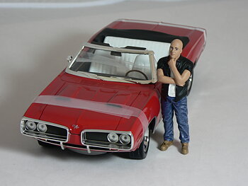 Figur  1:18 (Street Race Figur I) Bil ingår ej