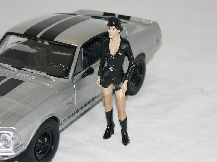 Figur 1:18  (Custume Babe Daphne) Bil Ingår Ej