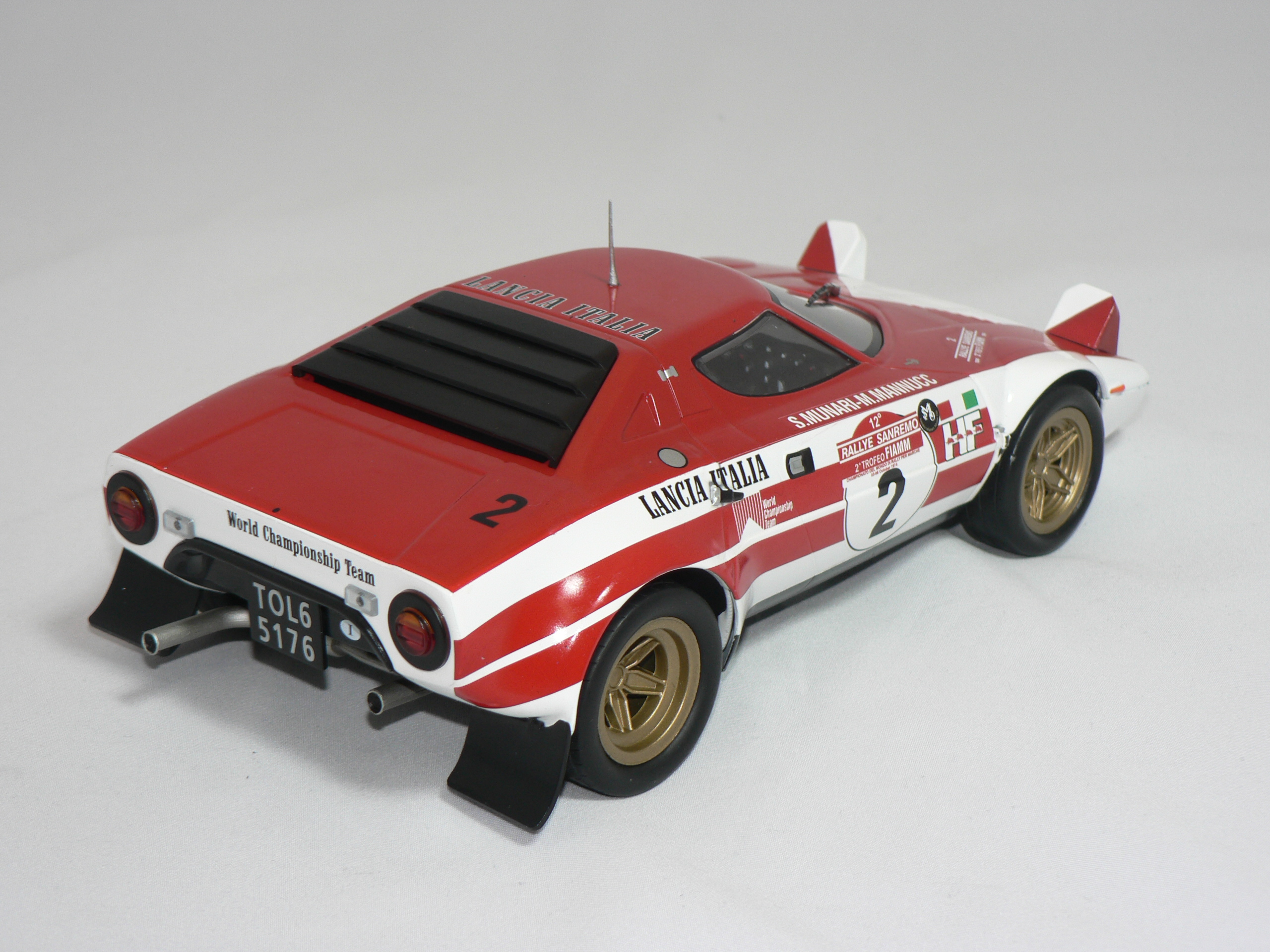 Lancia Stratos HF (Winner Sanremo Rally 1974) S.Munari-M.Mannucci (INGET ÖPPNINGSBART) DEKALER MEDFÖLJER   1:18  Triple 9  - 2