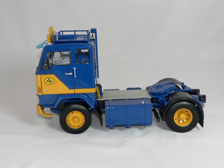 Volvo F88 "ASG"  1965  1:18  Road Kings