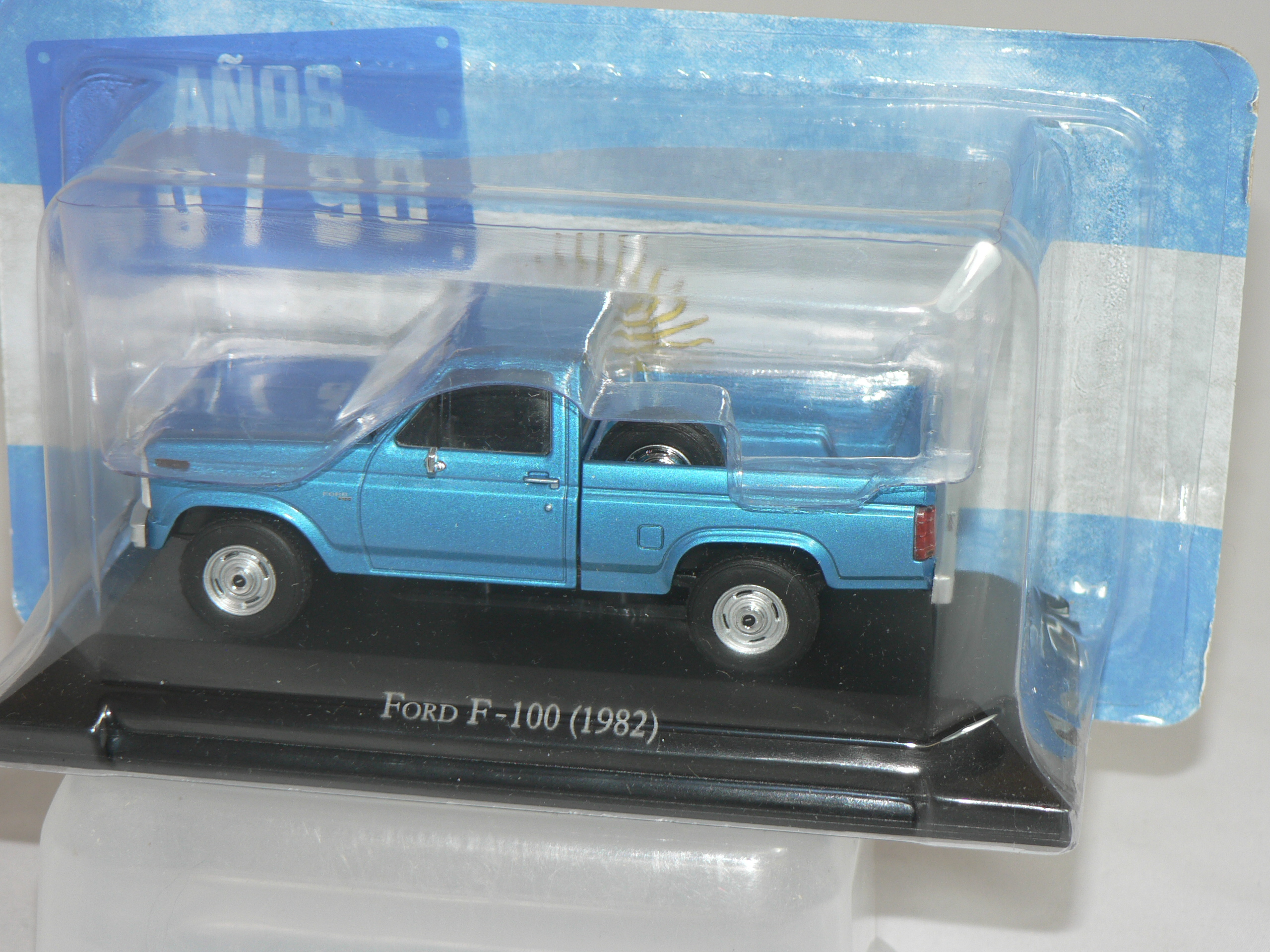 Ford  F-100  ( 1982 )  1:43 Atlas - 2