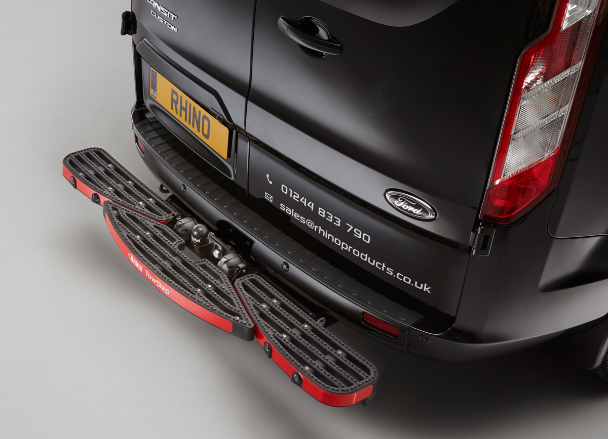 Bakre fotsteg För bil med dragkrok 