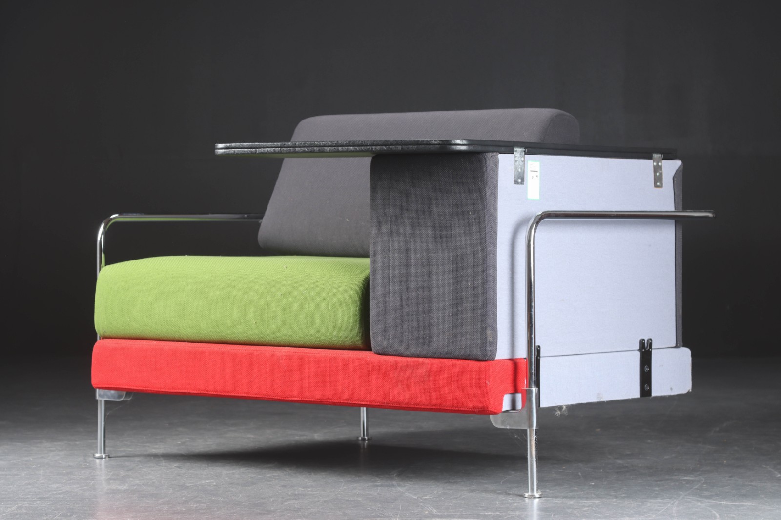 Vitra Alcove Highback Armchair with table Design Erwan & Ronan