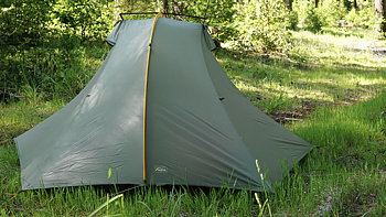 Tarptent Double Rainbow with carbon fiber tent pole