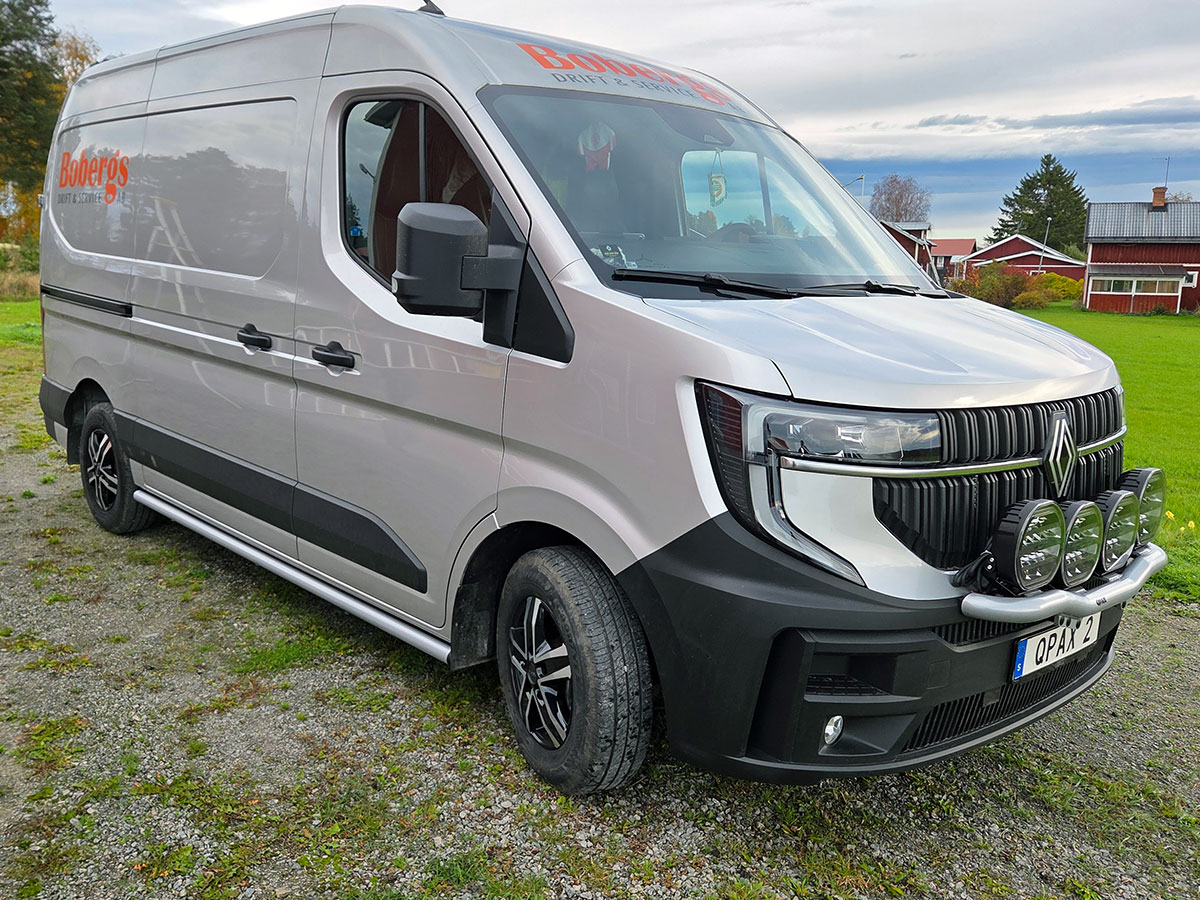 S-BAR Renault Master L2 25- Sidoskydd (sidobåge) Hjulbas 3585mm - 2