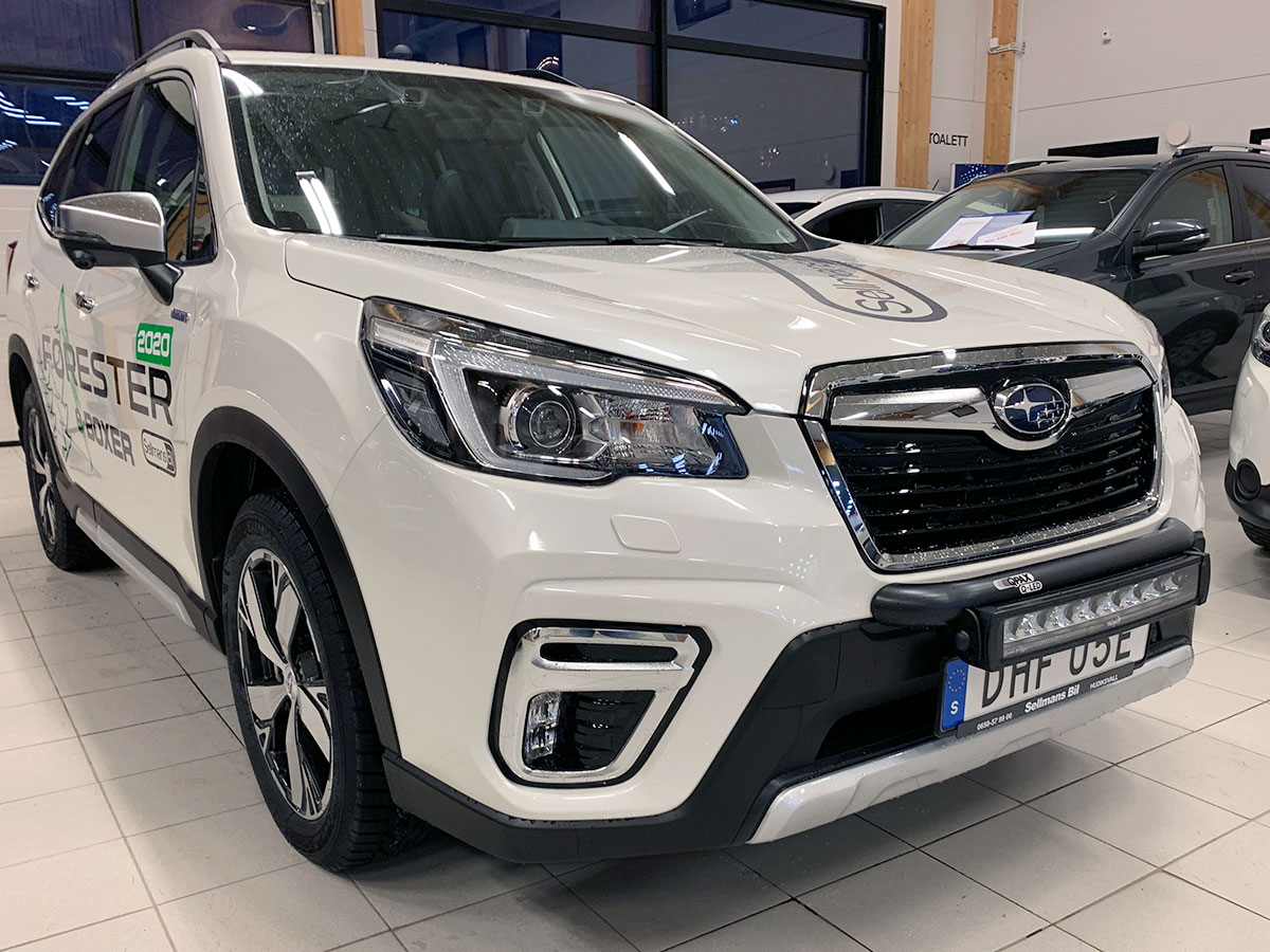 Q-LED Subaru Forester 20- bracket for LED light bar