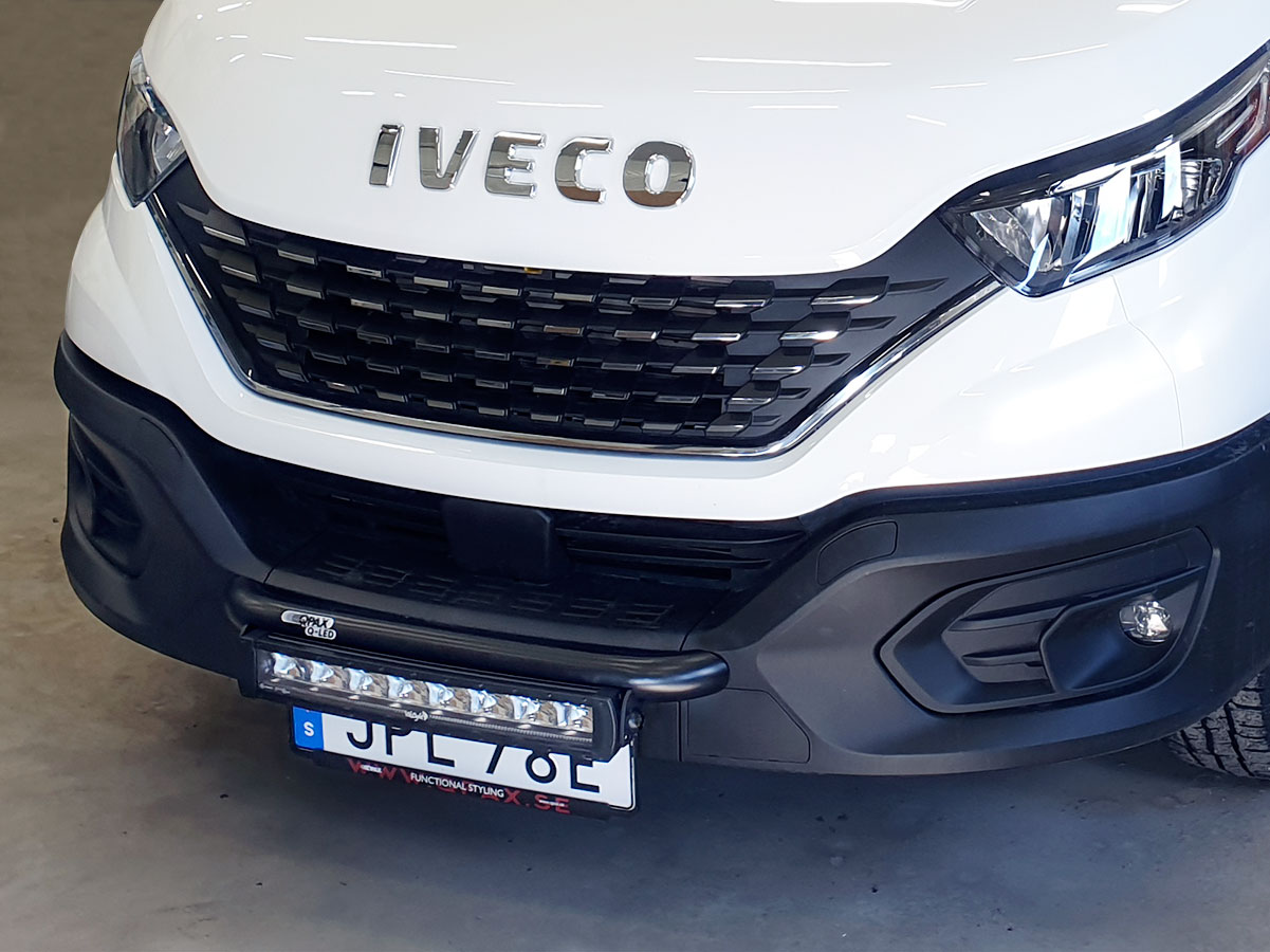 Q-LED Iveco Daily 19- fäste för LED-ramp (LED extraljus)