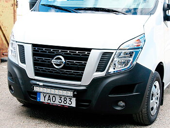 Q-LED Nissan NV400/Interstar 12-23 bracket for LED light bar