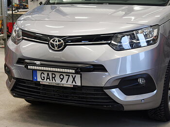 Q-LED Toyota Proace City 20- fäste för LED-ramp (LED extraljus)