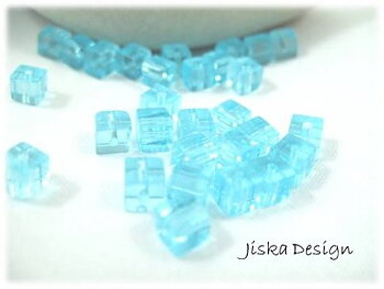 Glaspärlor Kuber Turkos 4mm 30-pack