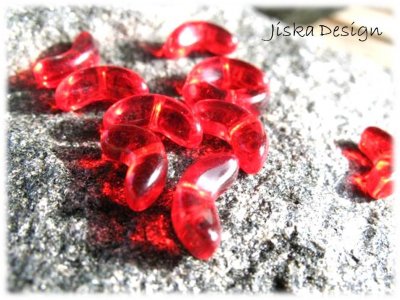Jablonex Änglavingar Röda 13x6mm 20st