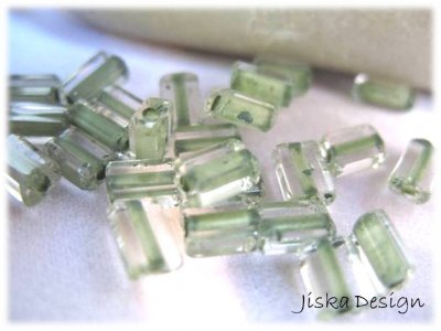 Rektangulära Gröna & Clear 5x4mm 135st
