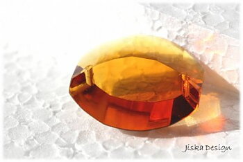 Fasetterad Oval Topaz 30mm 1st