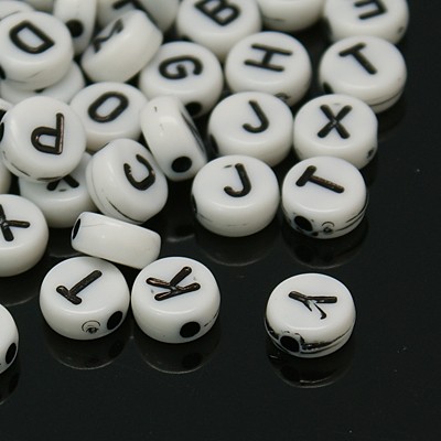 Akryl Bokstavspärlor A-Z 7mm 100st