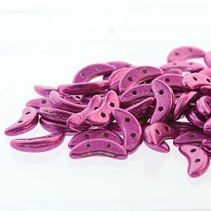 Crescent Metallic Fuschia 3x10mm 50st