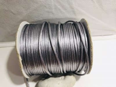 Satinband Mörkgrå 2mm 1m
