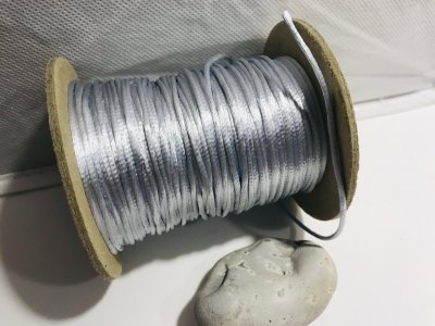 Satinband Ljusgrå 2mm 1m