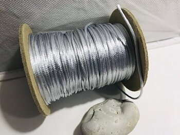 Satinband Ljusgrå 2mm 1m