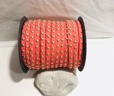 Mockaband med Nitar Korall 5x2mm 1meter