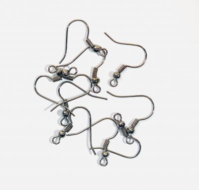 Örhängeskrokar Hematitfärgade 2x18mm 10st