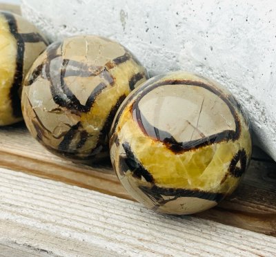 Septarian Draksten Polerat Klot 6cm 1st