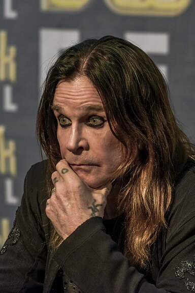 Ozzy 594 x 841 mm