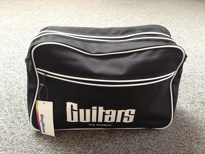 Guitars - The Bag. Black.