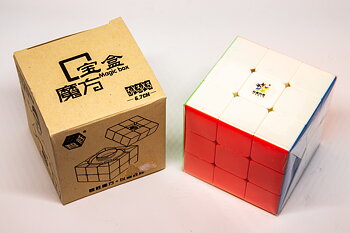 Yuxin magic box 3x3x3