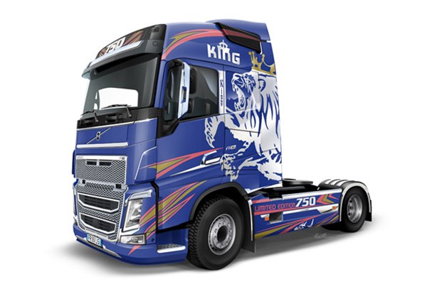 Italeri 3942 Volvo 1:24 FH4 Globetrotter medium roof