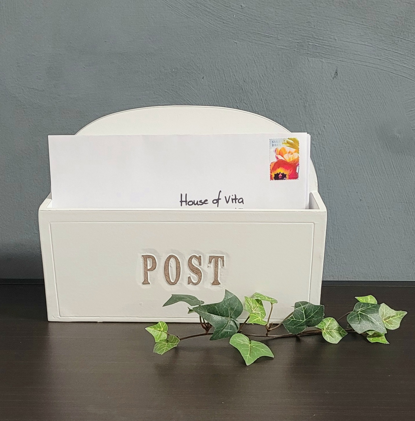 Mailbox wall