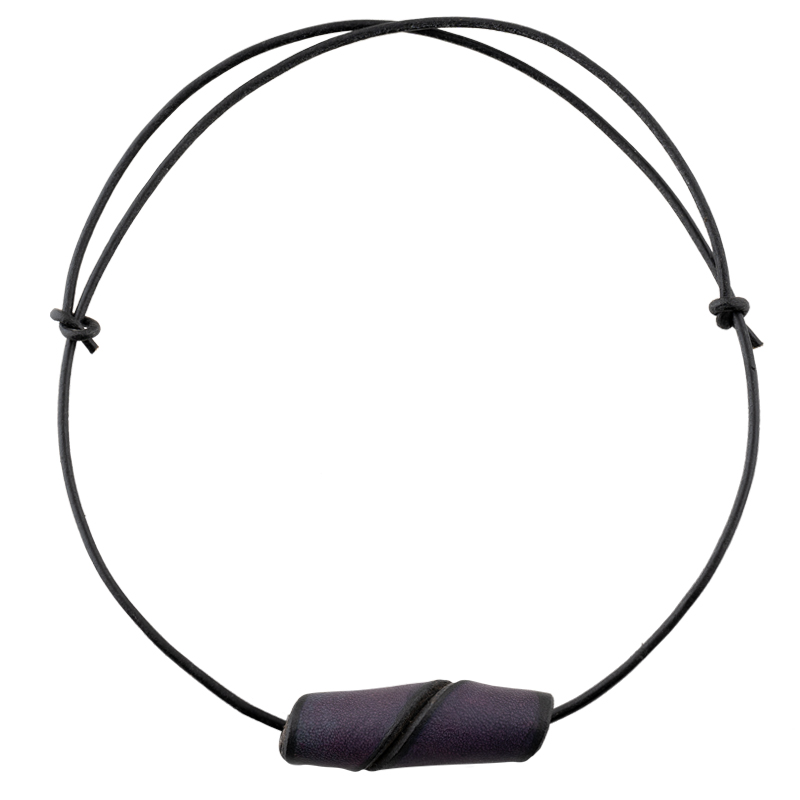 Leather necklace with purple pearl