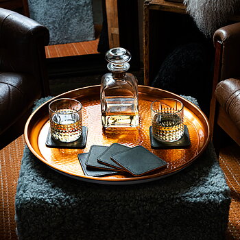 Coasters in leather sqaure green