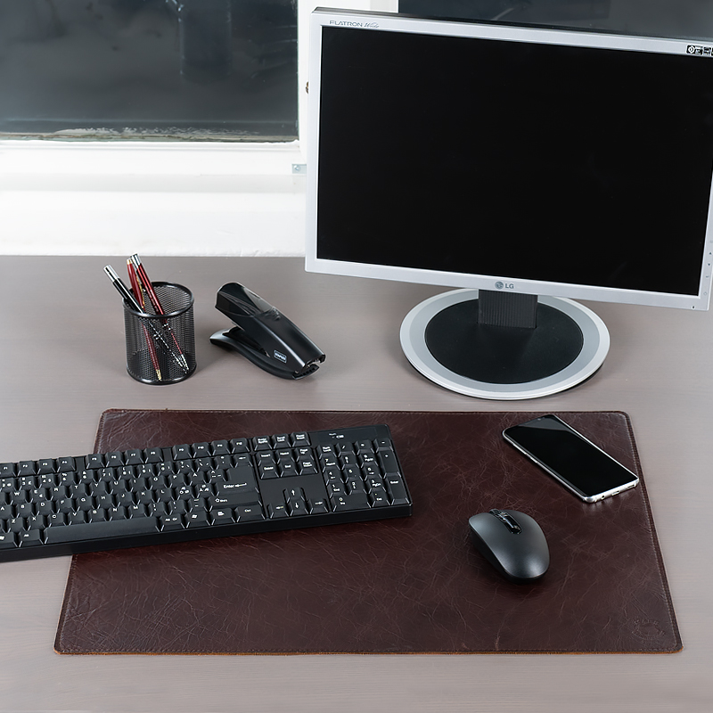 Deskpad Mahogany 56x41cm