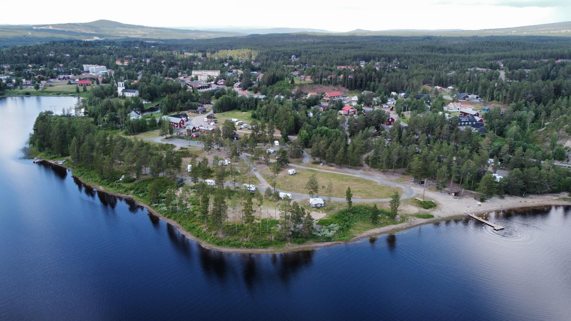 SOMMAR AKTIVITETER KANOT/ KAJAK/ SUP UTHYRNING CAMPING/ STUGOR