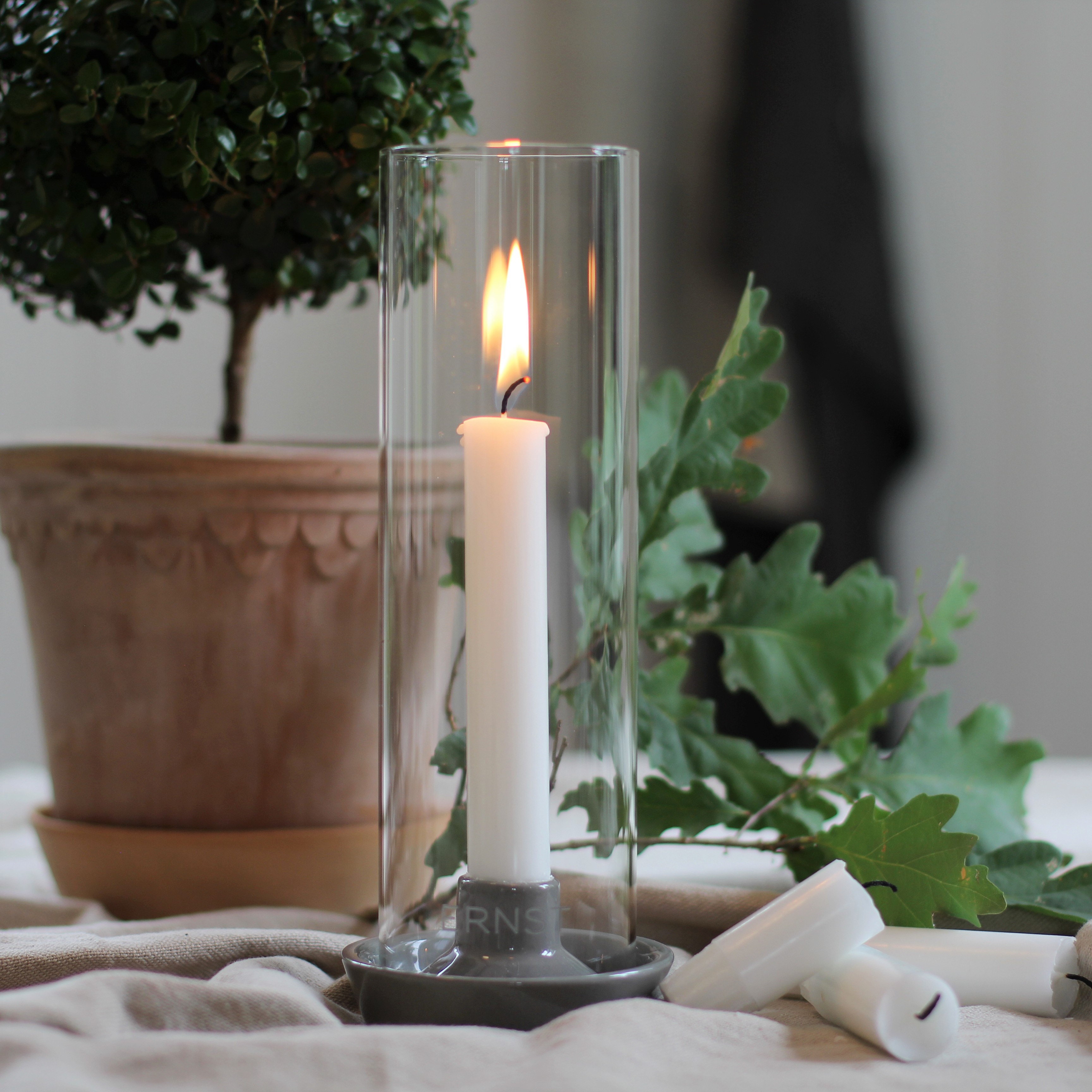 Ljusstake av glas/keramik grå Ernst - 12