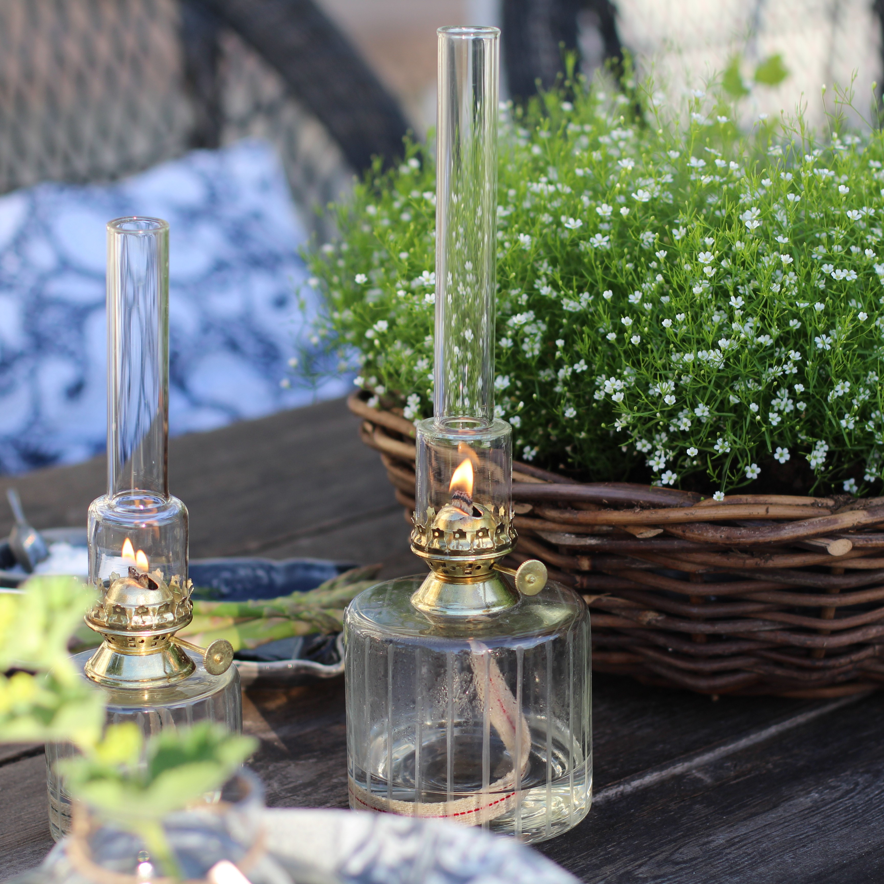 Fotogenlampa av glas stor mässing - Strömshaga