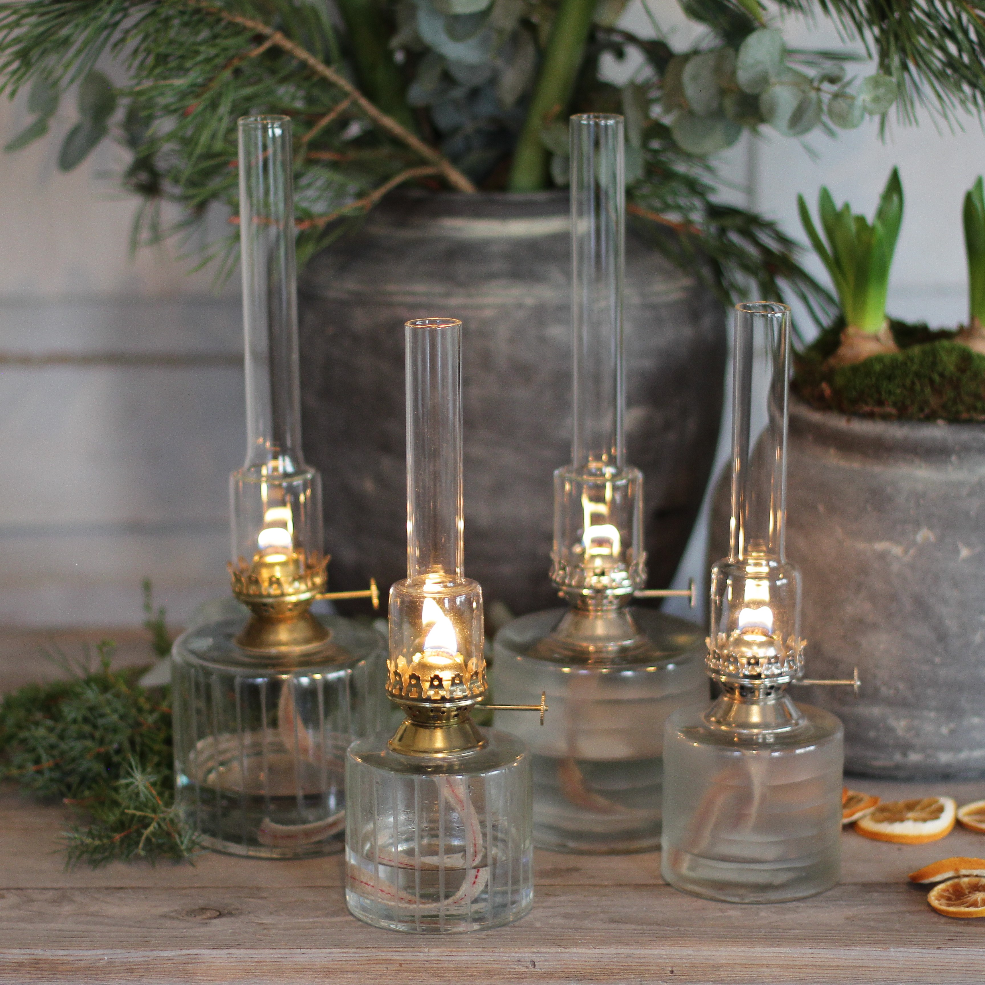 Fotogenlampa av glas liten mässing- Strömshaga - 10