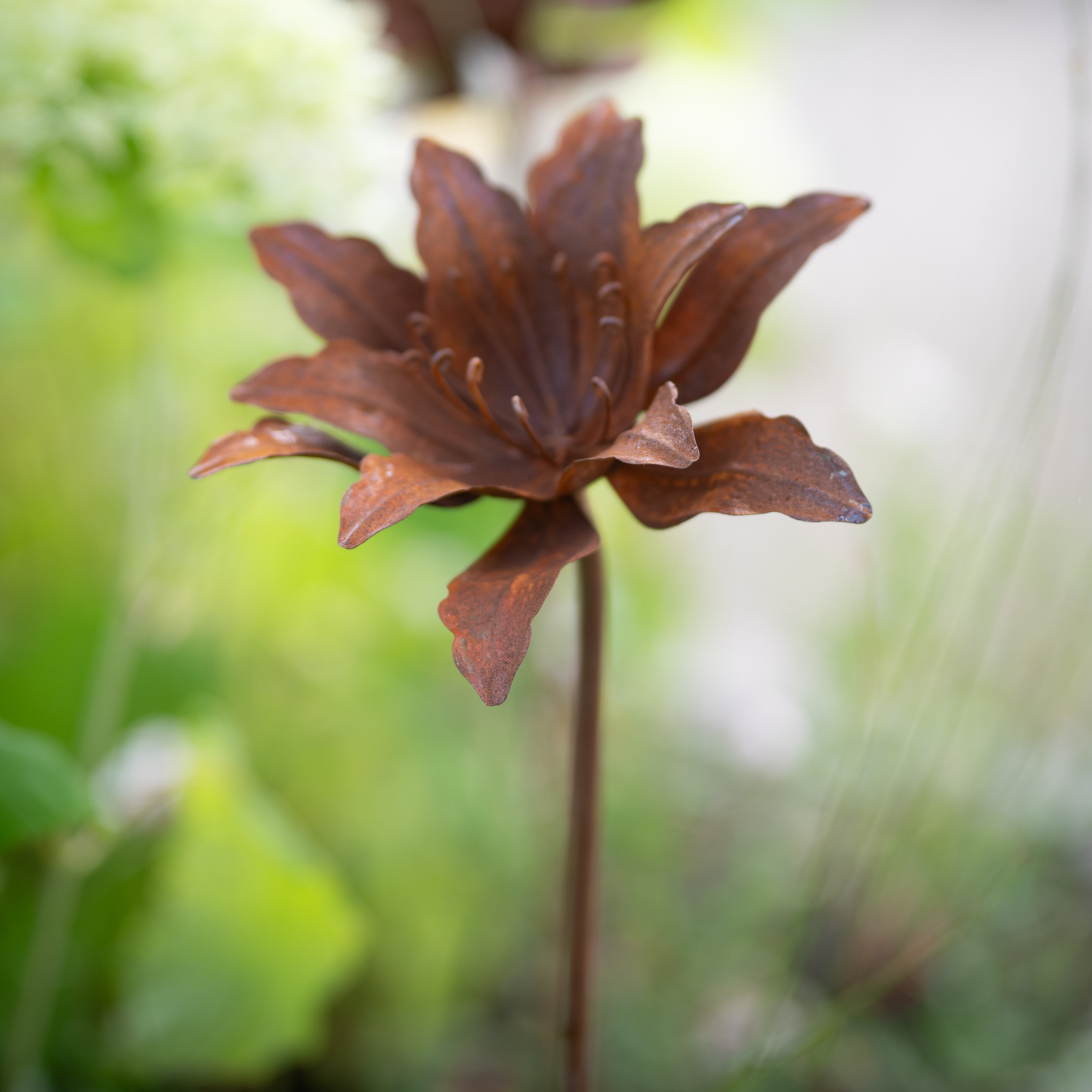 Trädgårdsdekoration Blomma