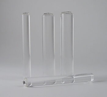 Card-io - Medium Clear Acrylic Rod - Peg mounts 20mm dia. 1 per pack