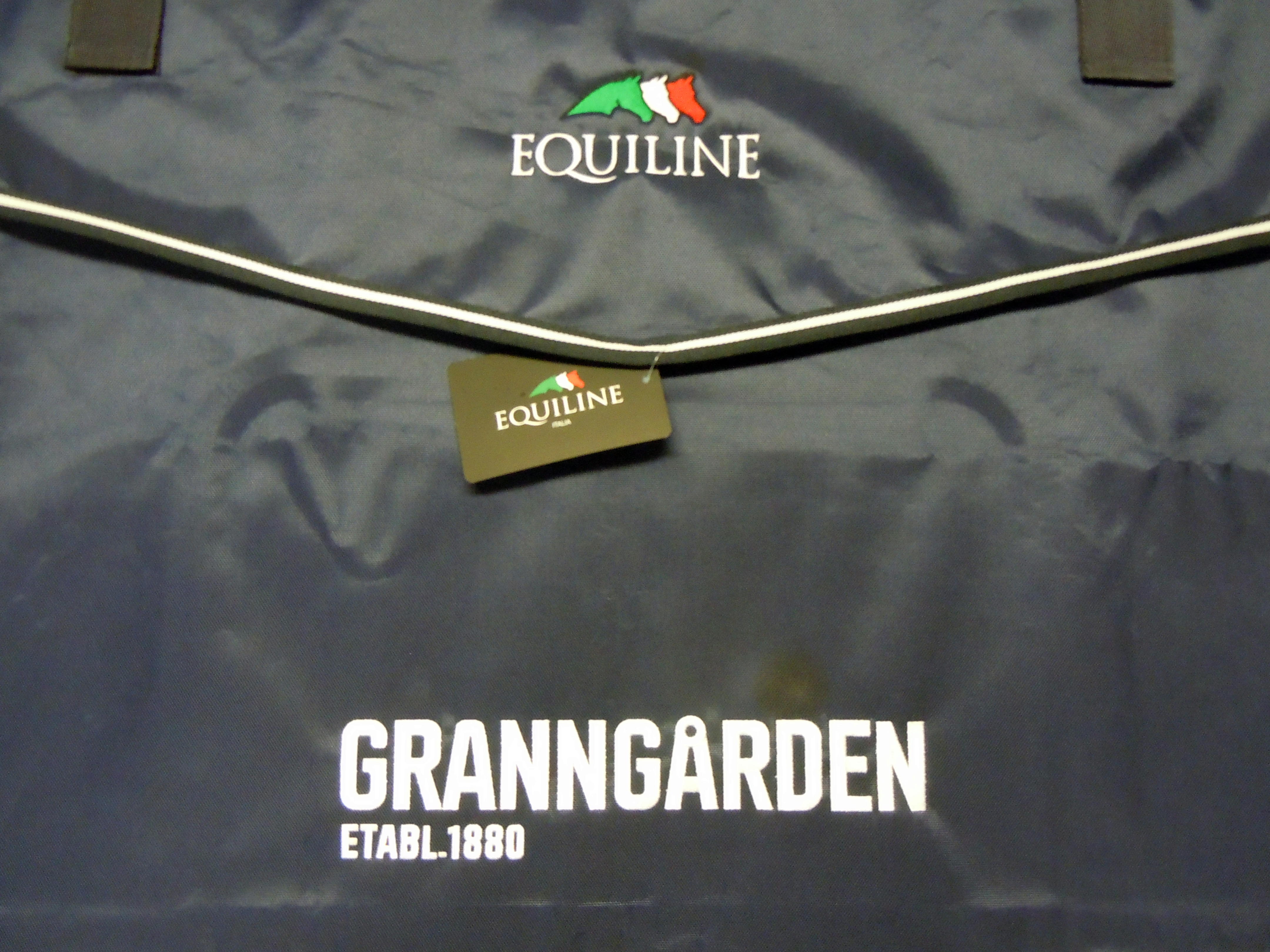 Broderad Boxgardin