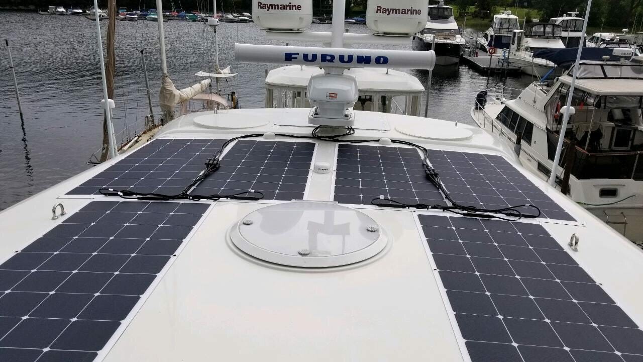 Solpanelspaket Solmax 450W med 3 st. 150W flexibel solpanel och 60A MPPT regulator, 12/24V, husbil - husvagn - båt