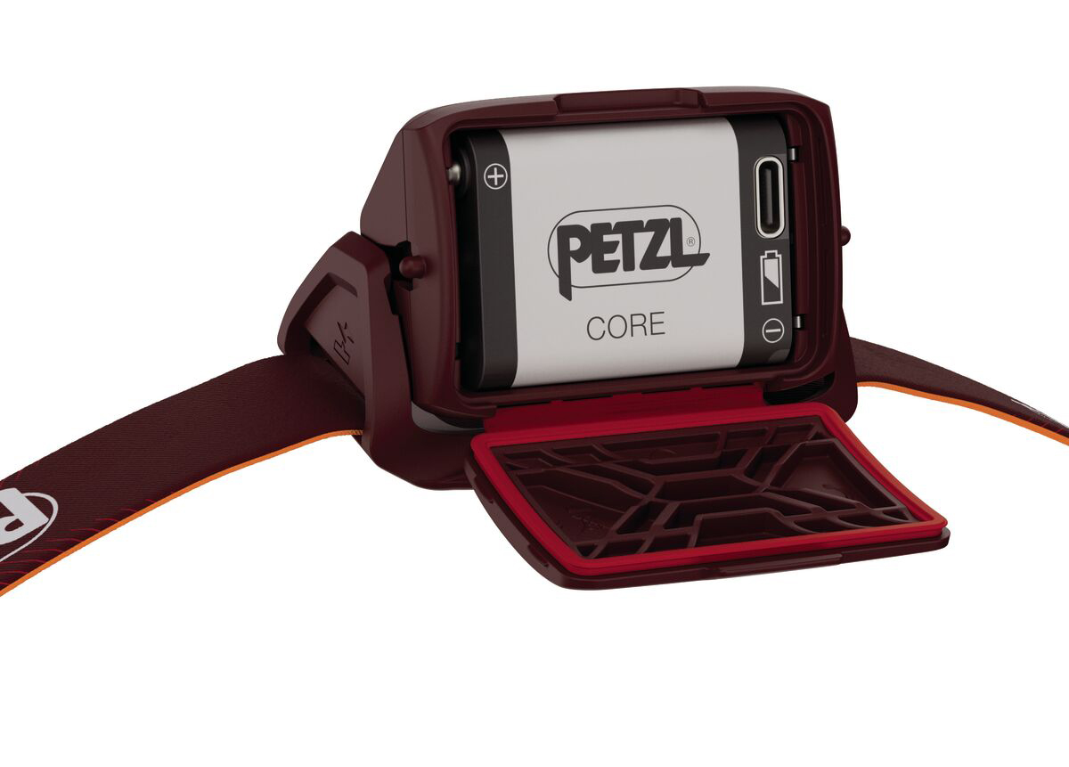 Petzl Actik Core Blue - 625LM - 2