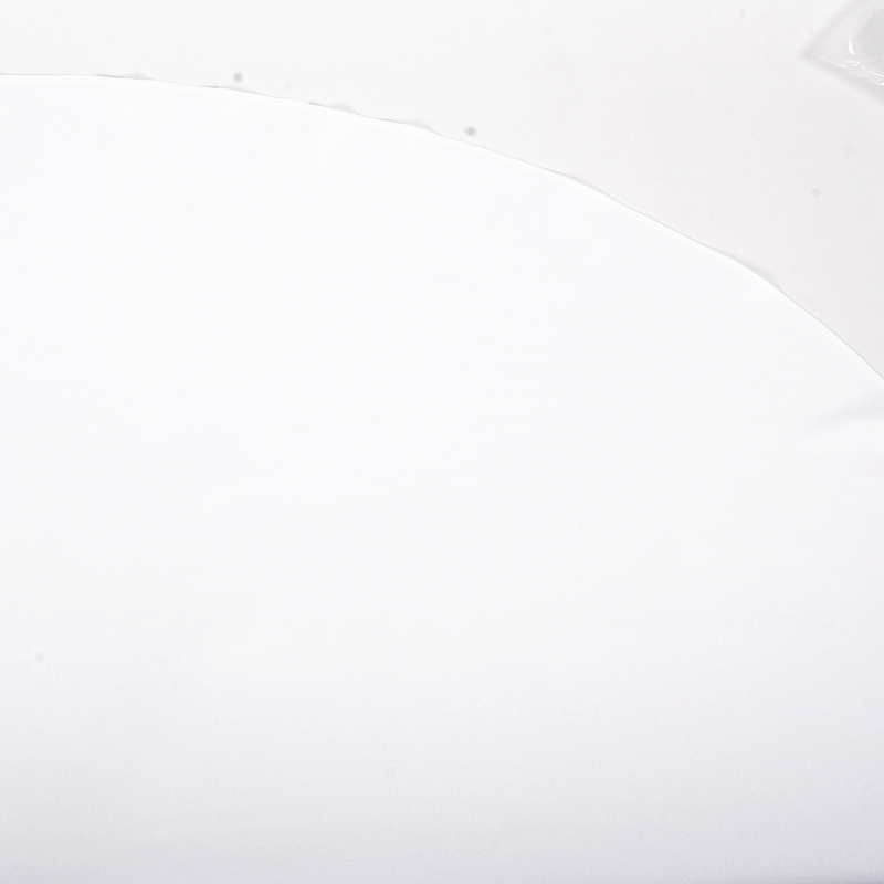 Rund duk  strykfri vit 185 cm i diameter