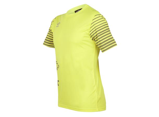 UMBRO Core Training Tee JR - 8