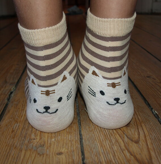 Strumpa med kattansikte beige