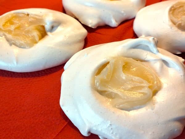 pavlova med curd