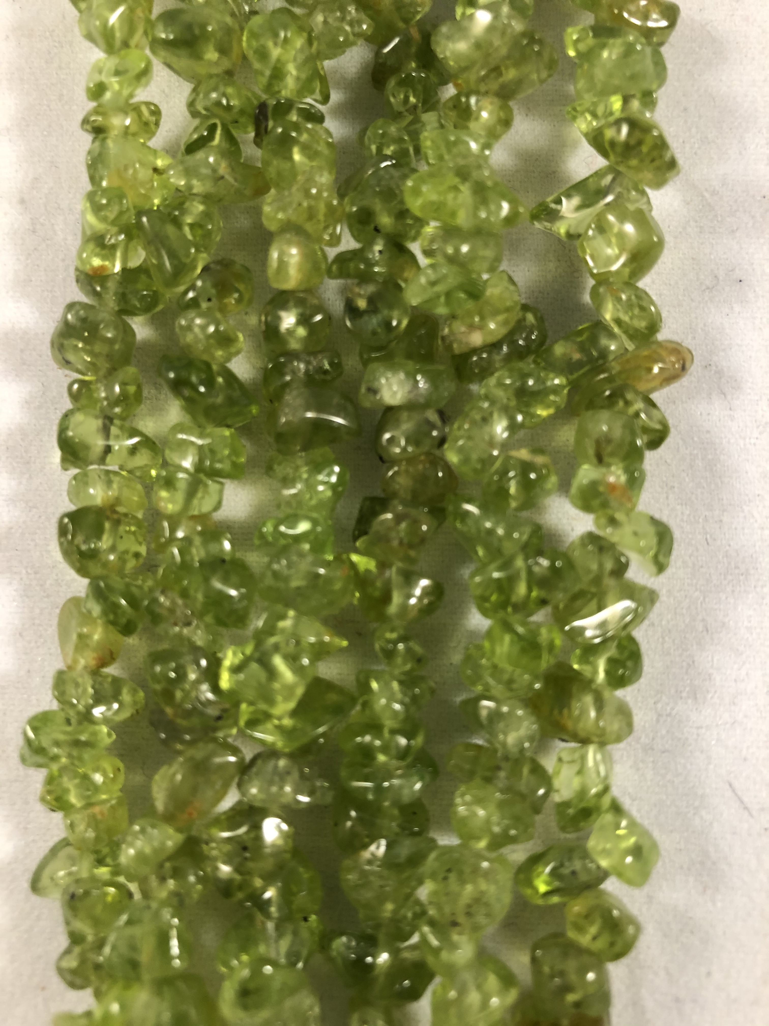 Peridot Chips 3 - 6 mm