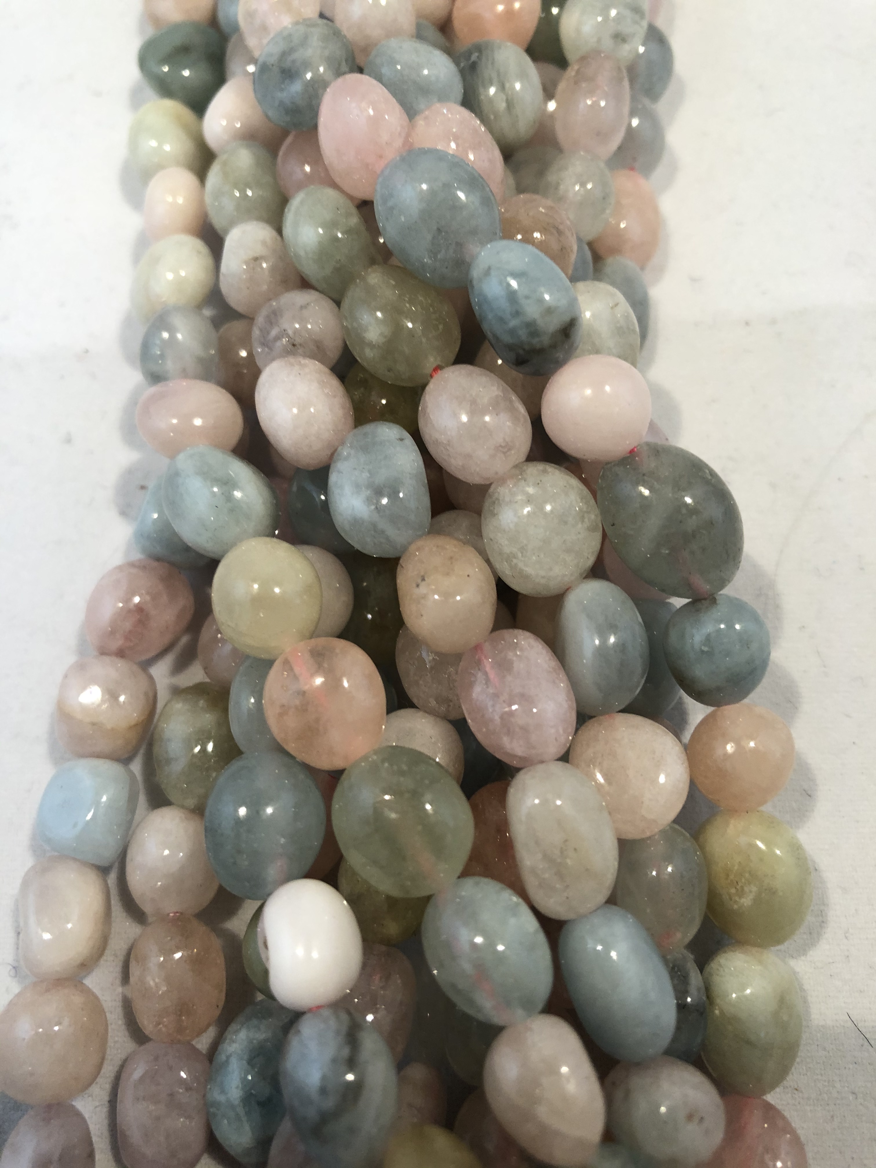 Morganit Nugget 6 - 10 mm